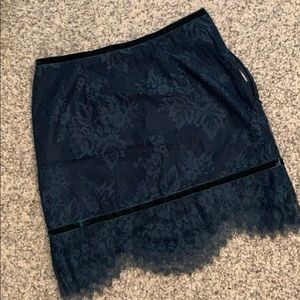 Lovers + friends NWT forest green lace mini skirt